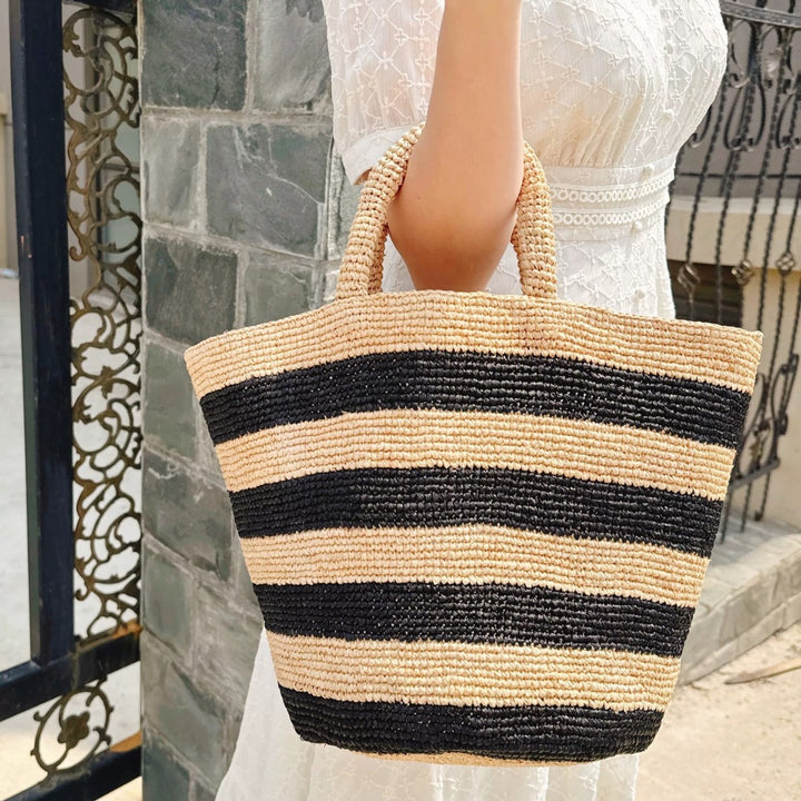 Håndlaget totebag i stripe mønster Skanto