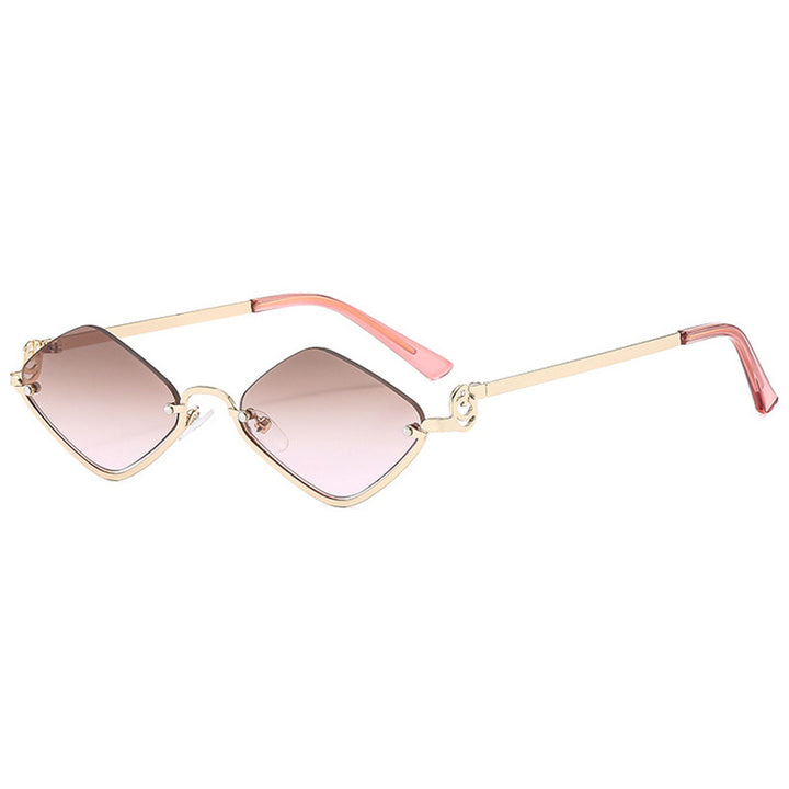Dame trendy kvadratisk solbrille med filigran metallramme Skanto