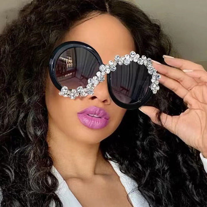 Women's Glamorous Sunglasses with Rhinestone Appliqués Skanto