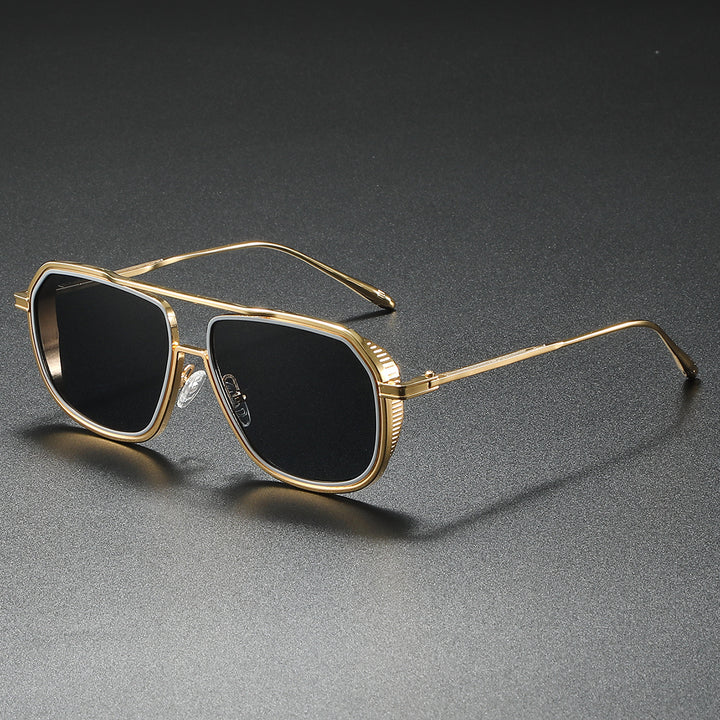 Dame Elegant solbrille med kantet metallramme Skanto
