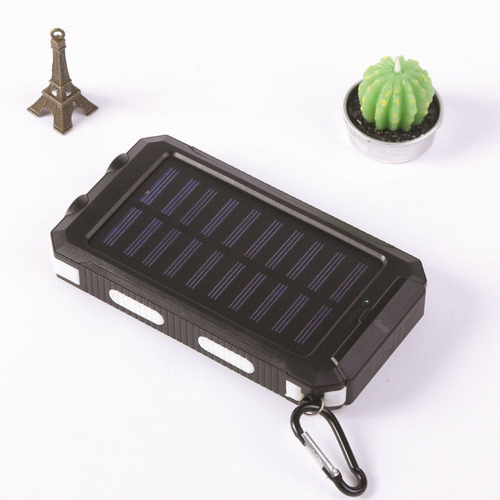 Solcelledrevet powerbank med robust design og innebygd hurtigladefunksjon Skanto
