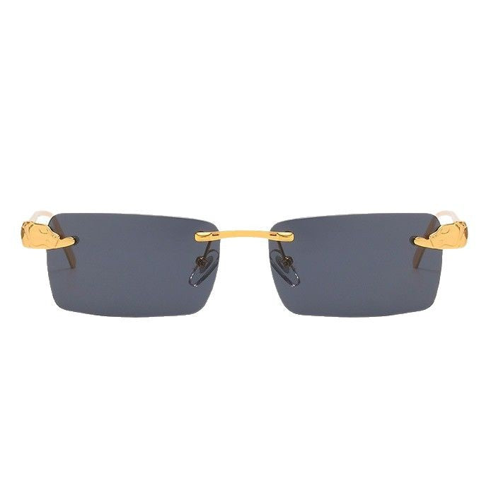 Dame moteriktig solbrille med elegant metallramme og innovative linser Skanto