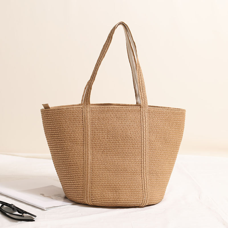 Practical tote bag with structured design Skanto