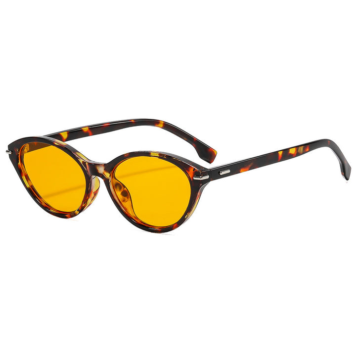 Women's Designer Glasses in Stylish Cat-Eye Design Skanto