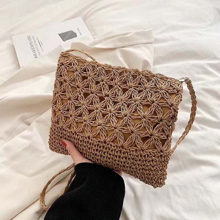 Crocheted shoulder bag made of natural material Skanto