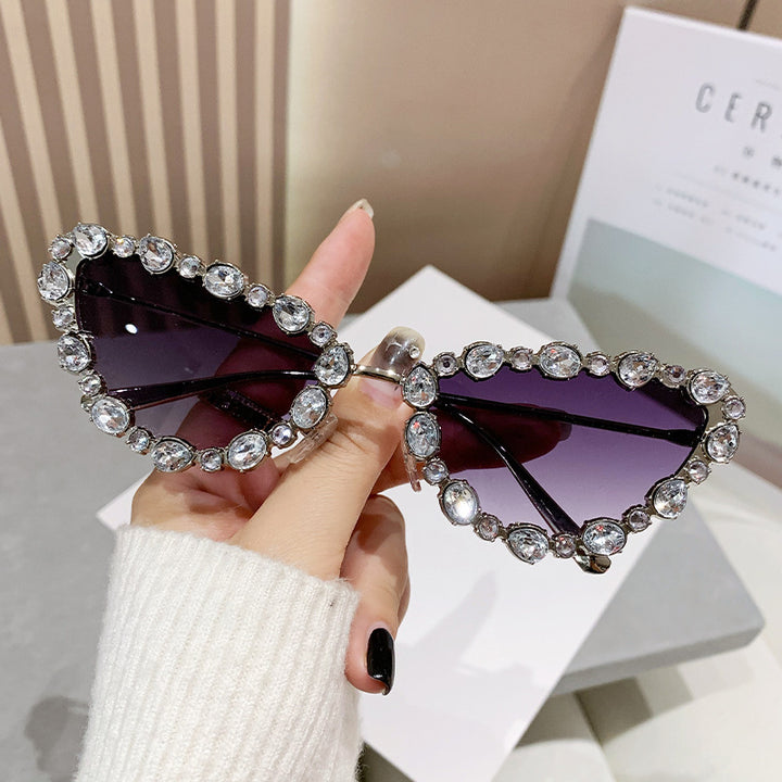 Dame elegant Cat-Eye solbriller med glamorøs steindekorasjon Skanto