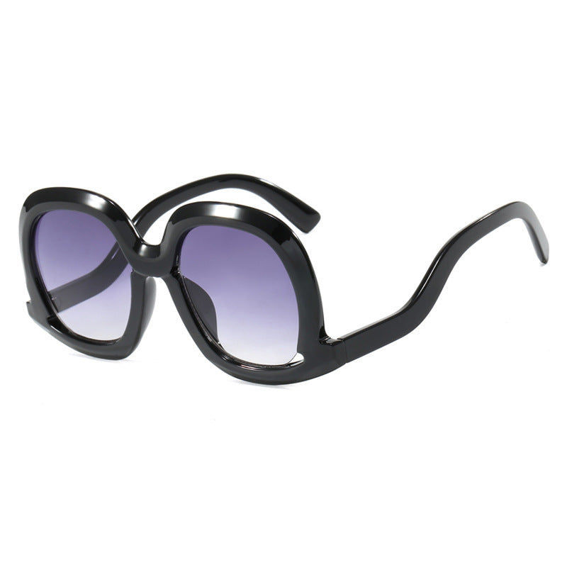 Women's oversized sunglasses with modern design Skanto
