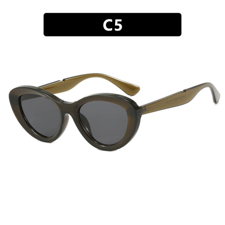 Women's Cat-Eye Sunglasses with Stylish Plastic Frame and Polarized Lenses Skanto