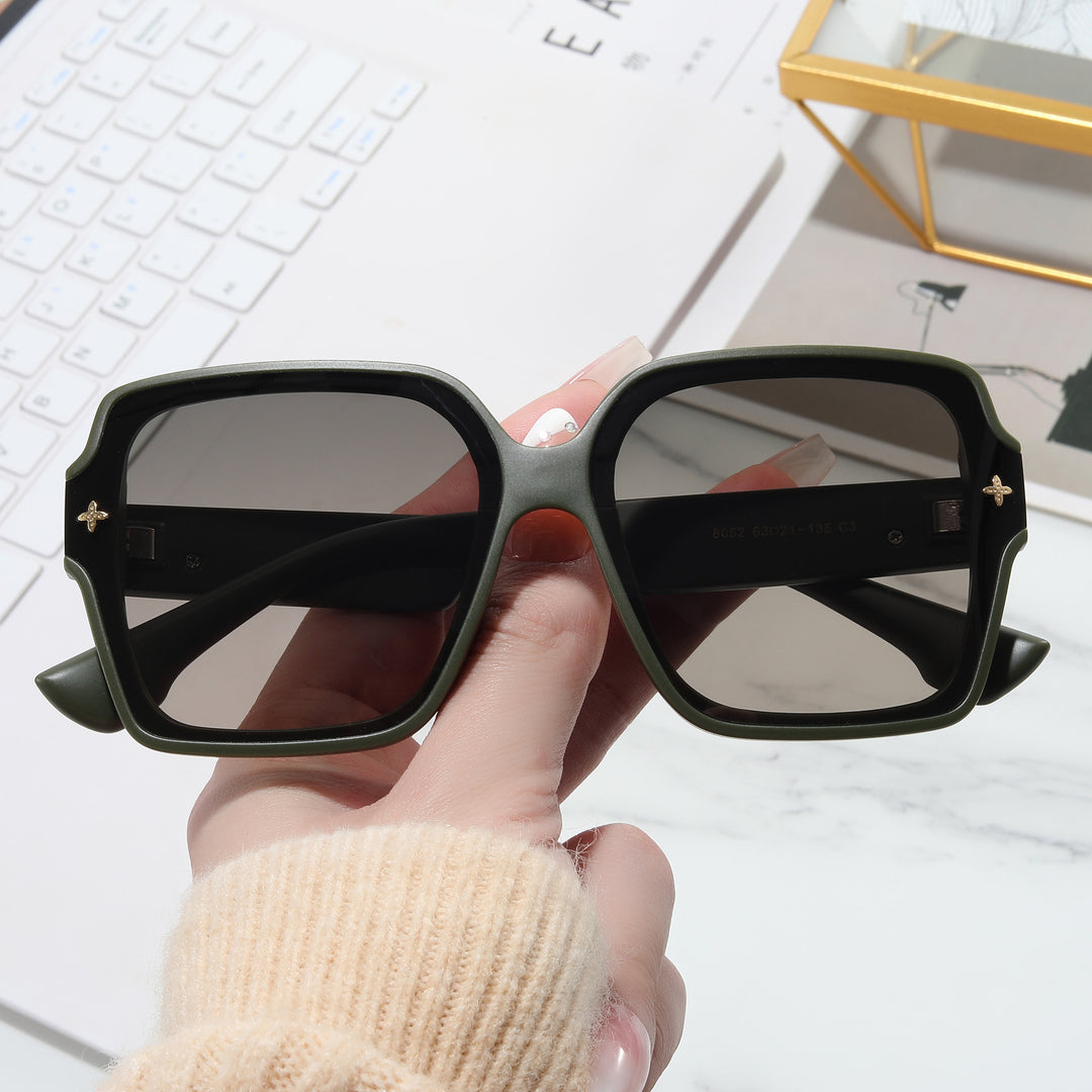 Dame firkantet oversized solbrille med moderne design Skanto
