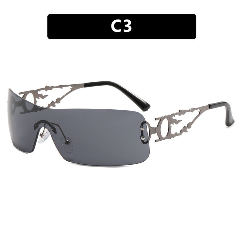 Women's futuristic sunglasses with modern metal accent Skanto
