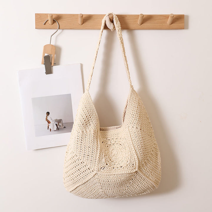 Hand-knotted tote bag in modern macrame style Skanto