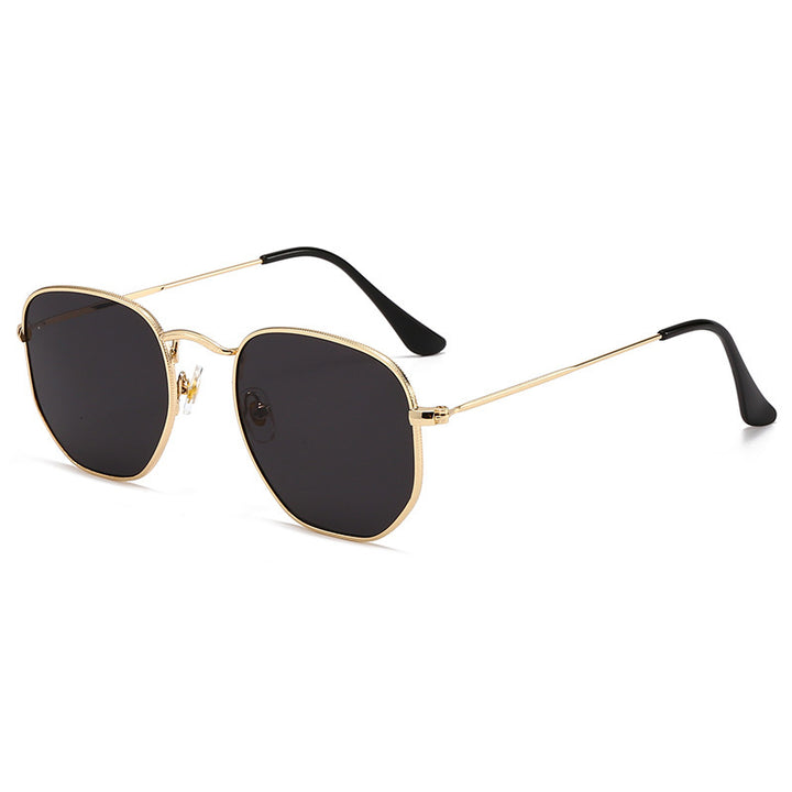 Dame Oversized solbriller med elegant gullmetallramme og solid UV-beskyttelse Skanto
