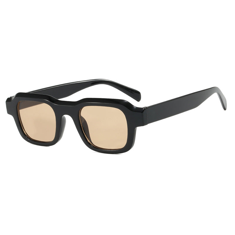 Women's modern square sunglasses with protective polycarbonate frame Skanto