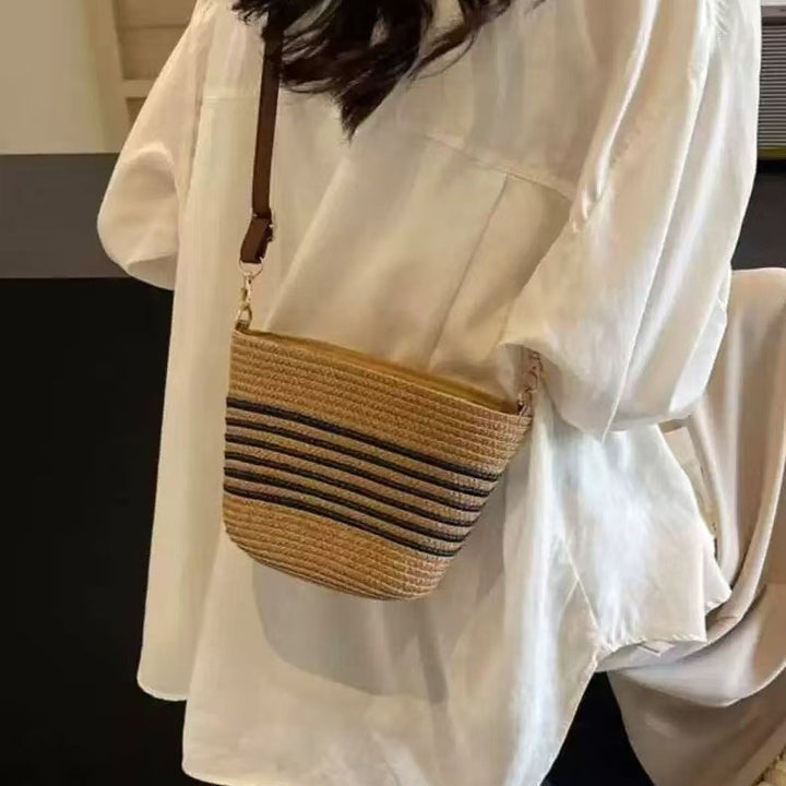 Trendy Summer Handbag Made of Woven Material Skanto