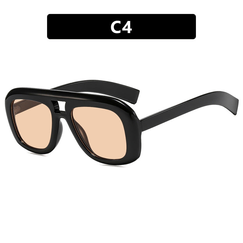 Women's Bold Sunglasses in Elegant Style Skanto