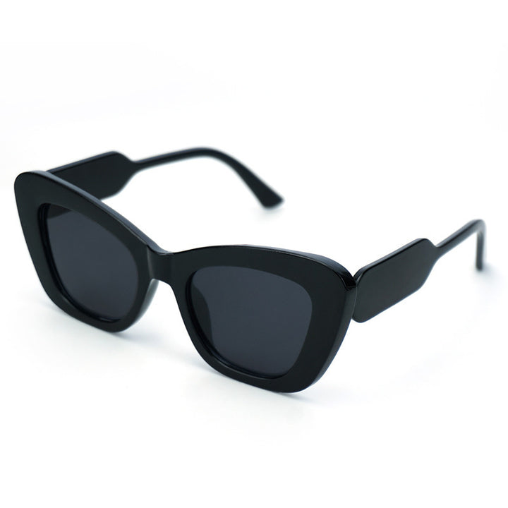 Dame Cat-Eye solbriller med stilige detaljer Skanto