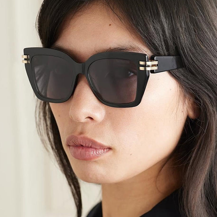 Women's stylish oversized sunglasses with luxurious details Skanto