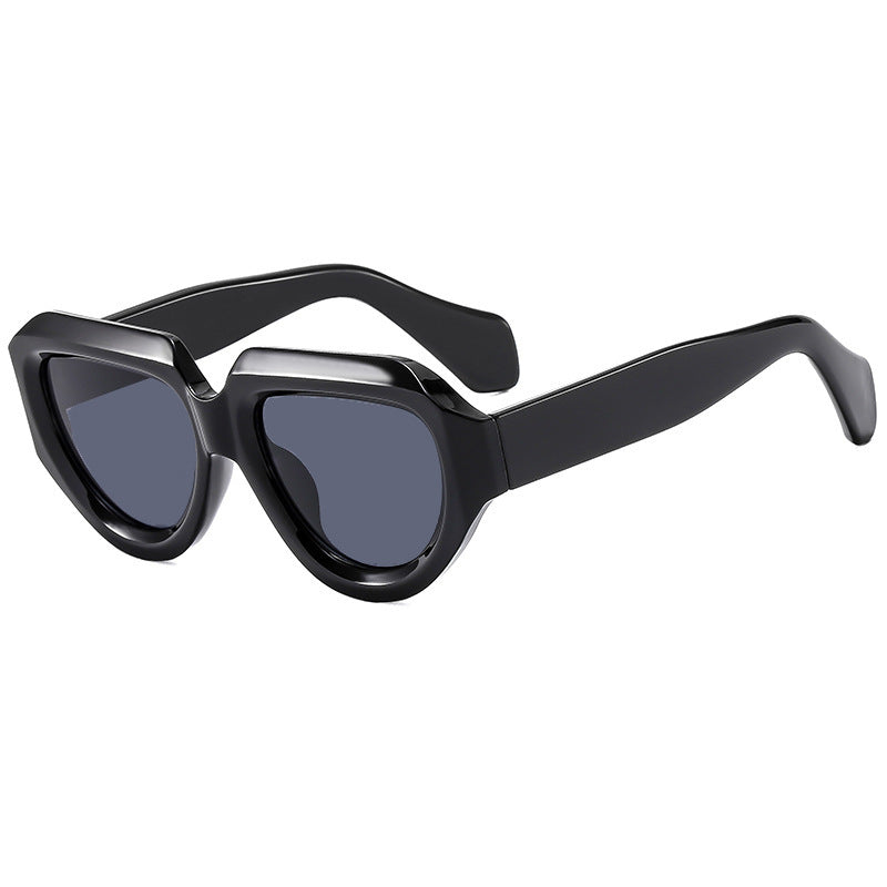 Women's fashionable sunglasses with unique square frame Skanto