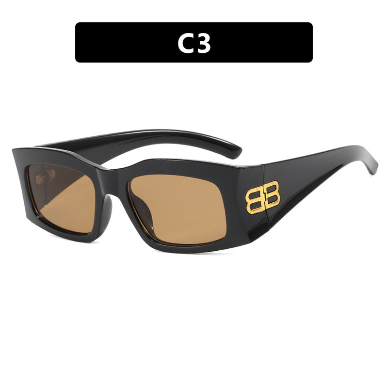 Women's fashion sunglasses with angular frame and polarized lenses Skanto