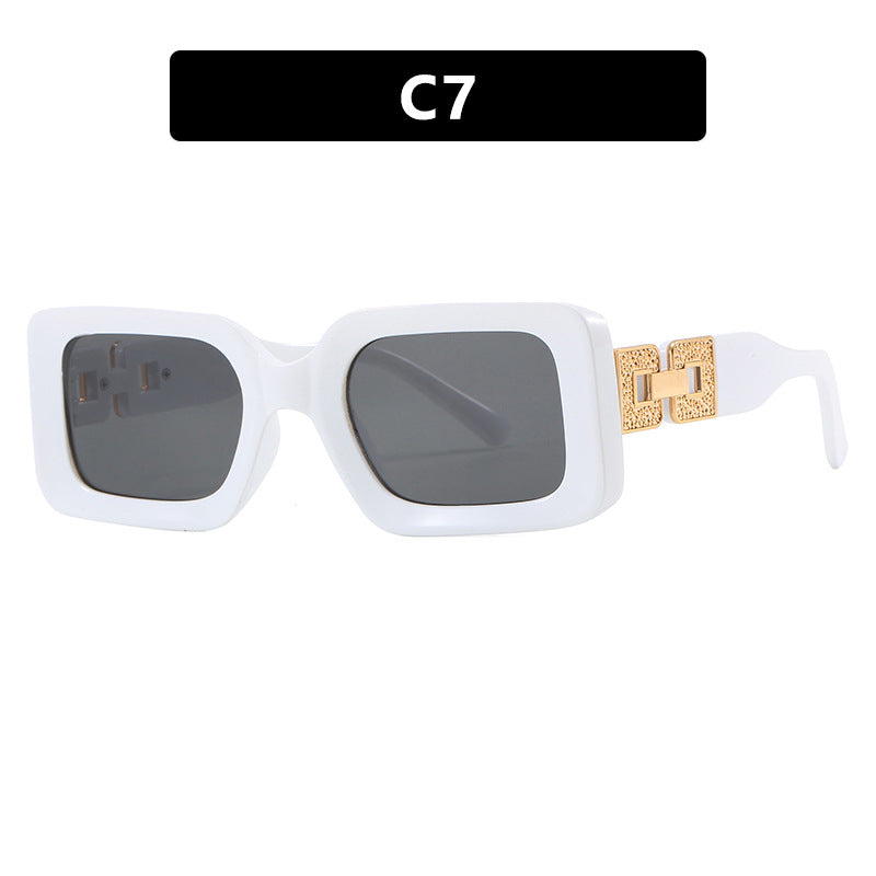 Women's fashionable sunglasses in elegant square design with luxurious gold details Skanto