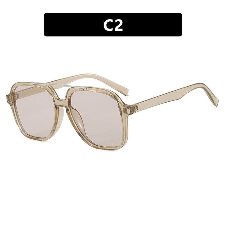 Dame kvadratisk solbrille med beskyttende UV-filter og elegant ramme Skanto