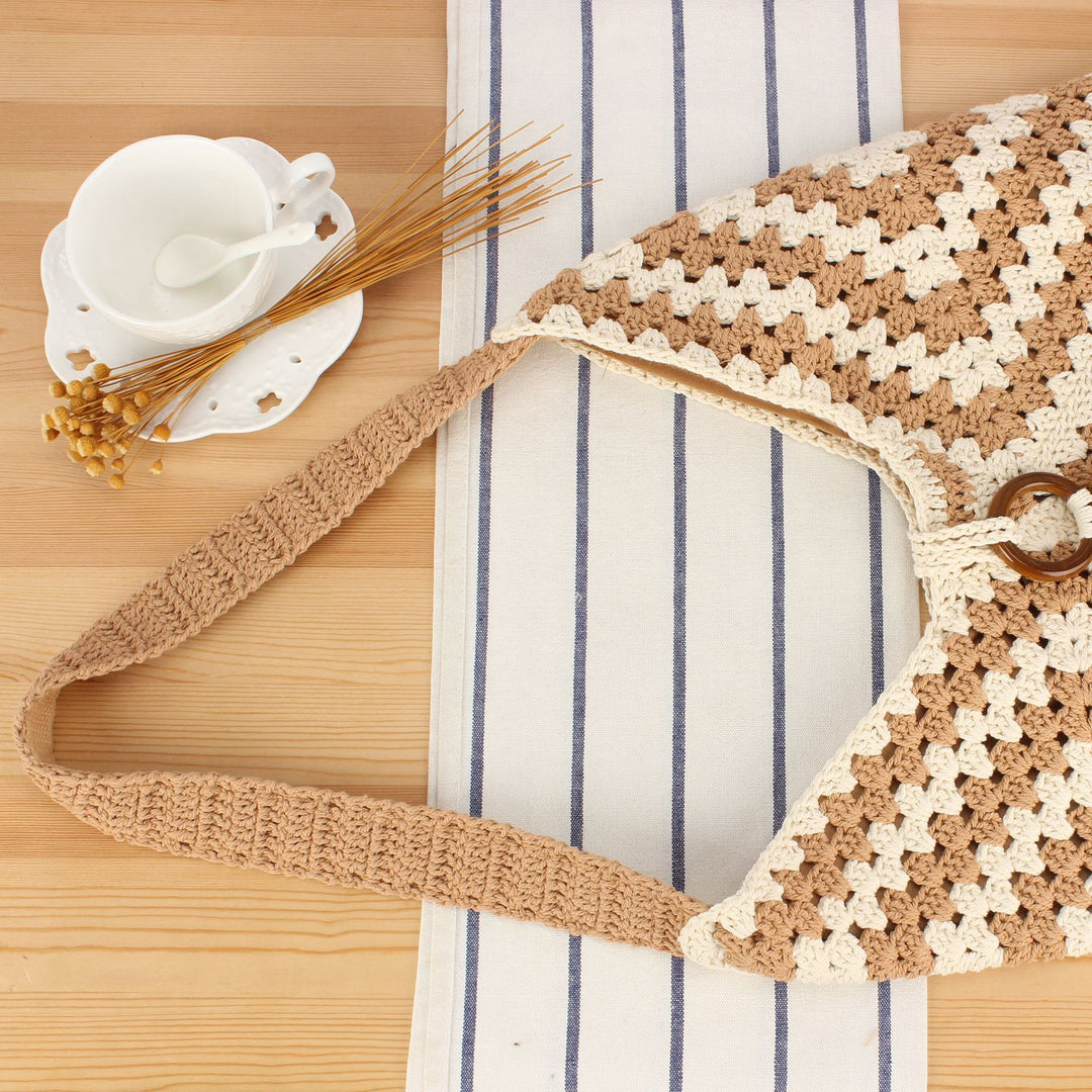 Stylish Chevron Design Handbag Skanto