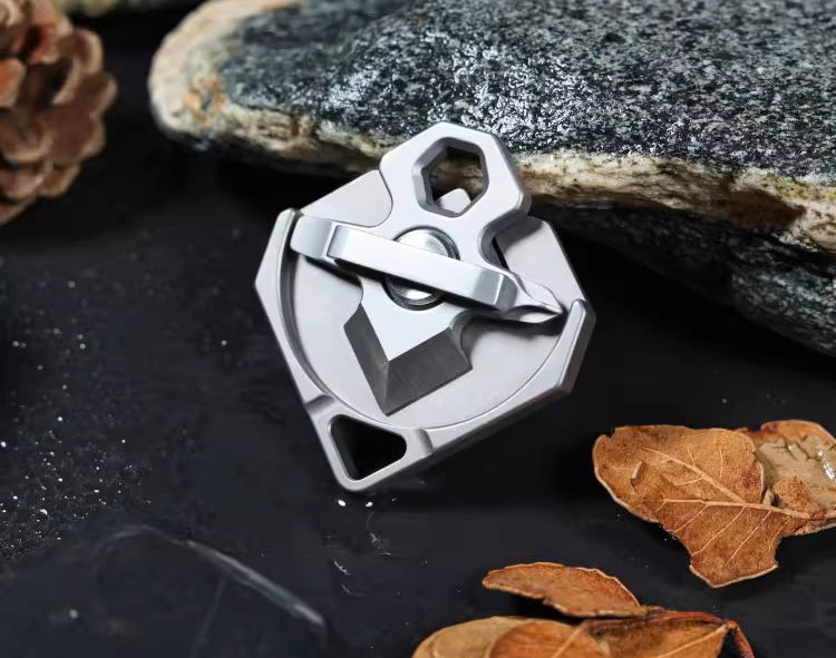 Skanto | Titanium EDC Multi-verktøy - Skrutrekker, Skiftenøkkel, Kul Pendel