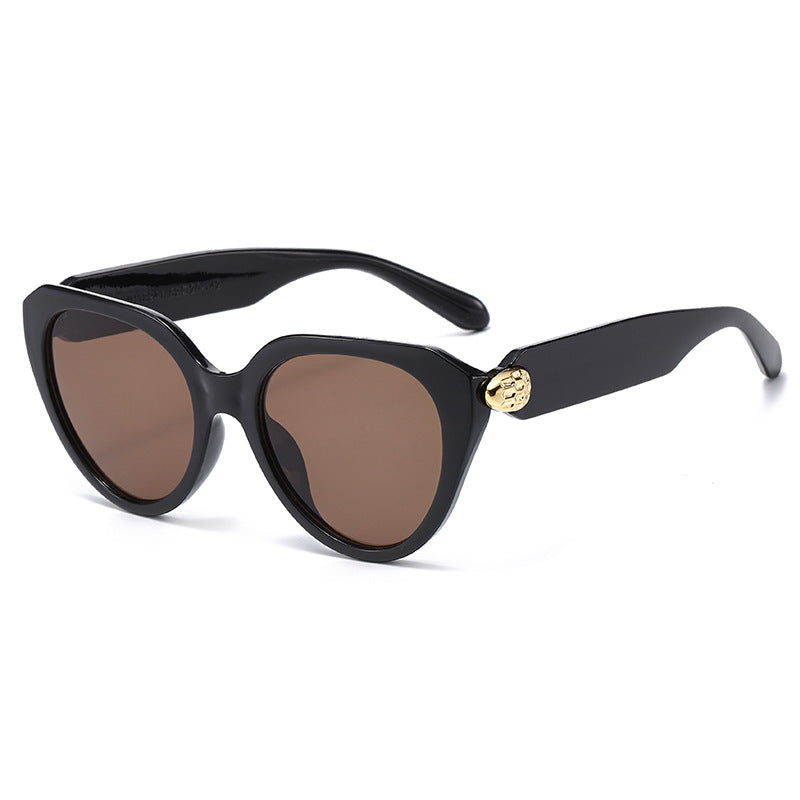 Women's Cat-Eye Sunglasses with Golden Details and Protective UV Filter Skanto