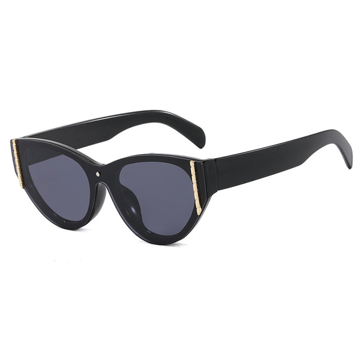 Damen trendy solbrille med elegant katteøye-design og høyverdig ramme Skanto