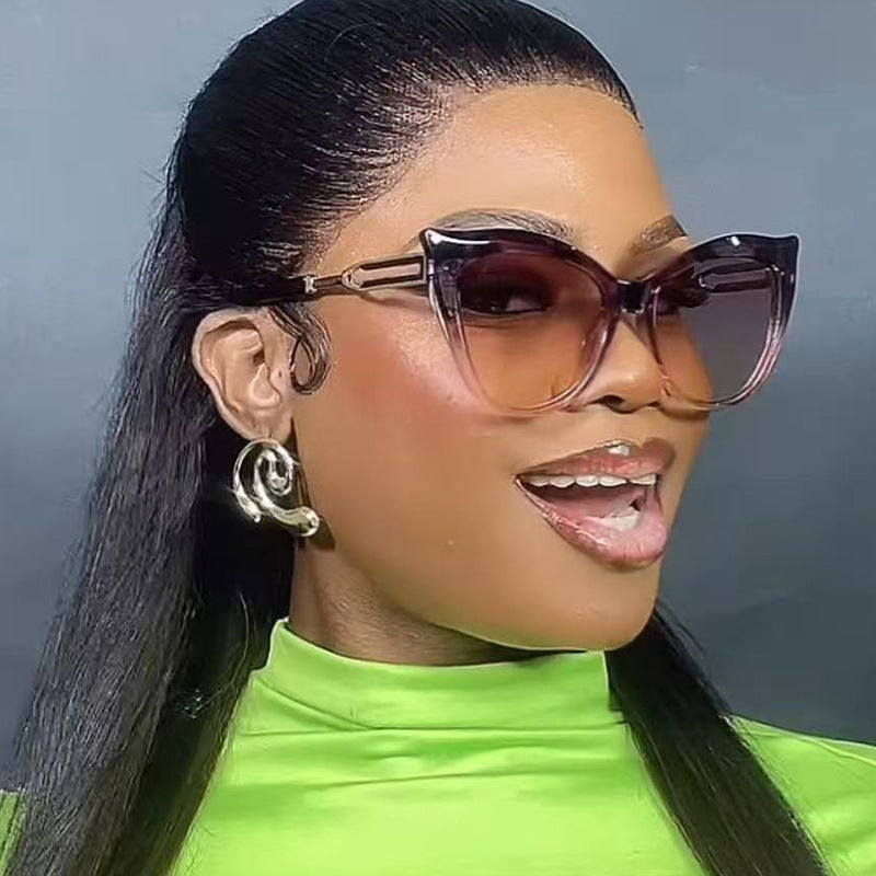 Women's cat-eye glasses with elegant metal frame Skanto