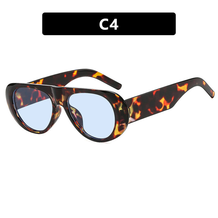 Women's Cat-Eye Sunglasses with Stylish Plastic Frame and Protective UV Filter Skanto