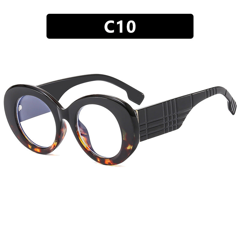 Women's extravagant sunglasses with creative frame design and protective UV filter Skanto