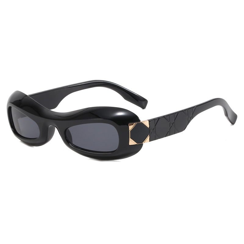 Women's retro-inspired sunglasses with stylish frame and UV protection Skanto
