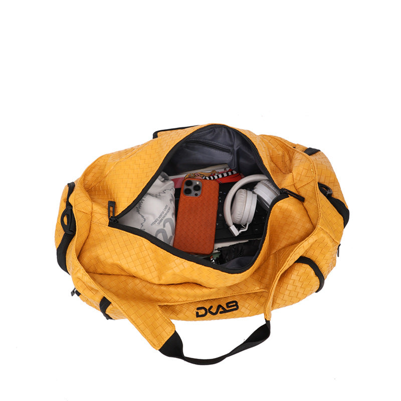 Sporty Duffel Bag With Versatile Compartments And Water-Repellent Material Skanto