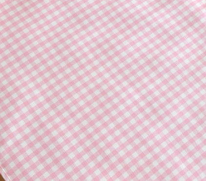 Dame dukke i klassisk rutete design Skanto