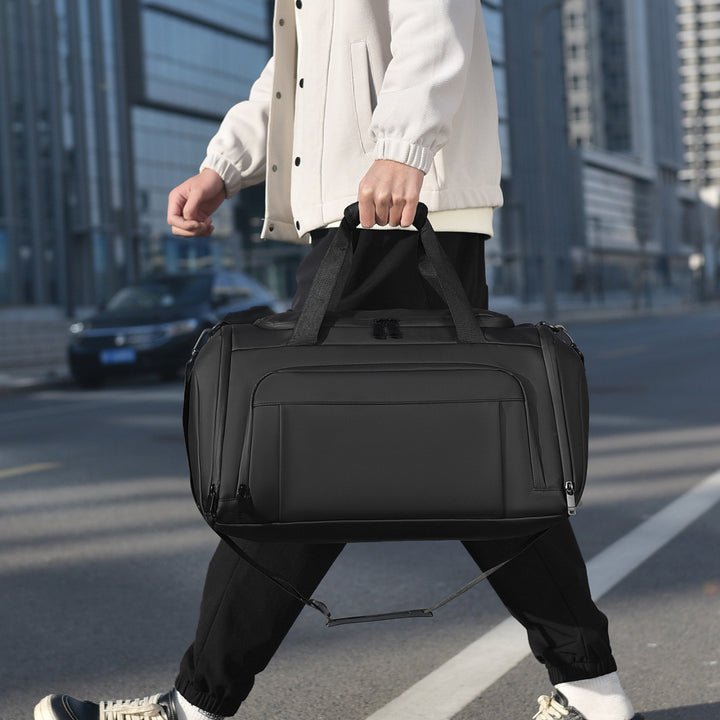 Sportslig Duffelbag med innovativt romkonsept Skanto