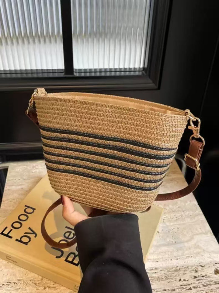 Trendy Summer Handbag Made of Woven Material Skanto