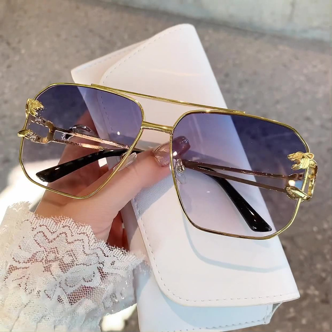 Dame kvadratisk solbrille med luksuriøs metallramme Skanto