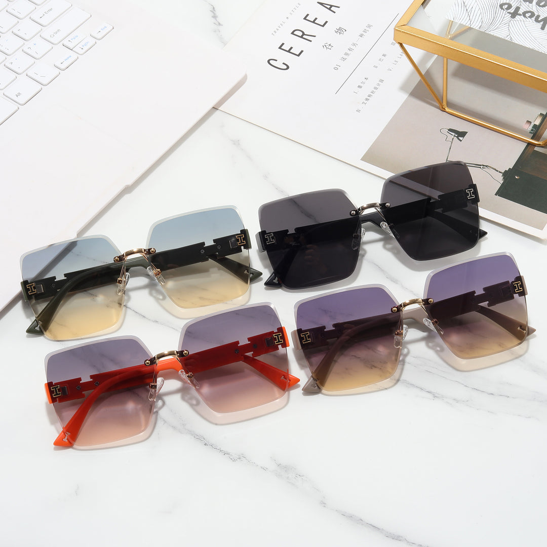 Dame oversized firkantet solbrille med stilige aksenter Skanto