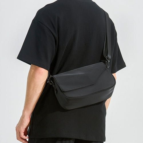 Sleek Justerbar Crossbody Veske Skanto