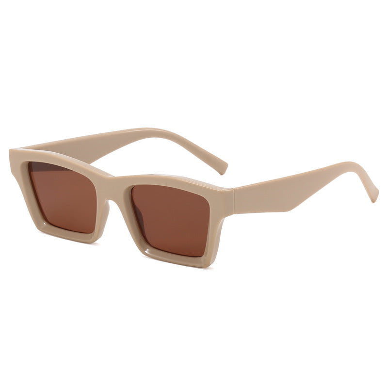 Dame trendy solbriller med bred ramme Skanto