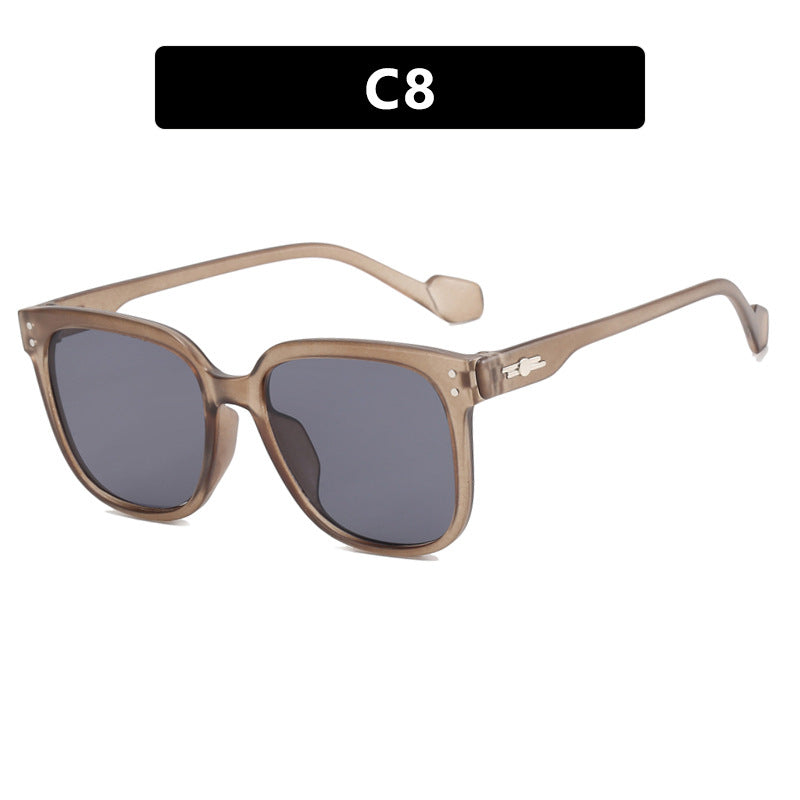 Women's square sunglasses with soft gradient and protective UV filter Skanto