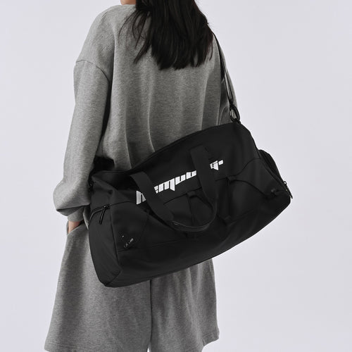Sporty reiseveske med utvidbart fane-design Skanto
