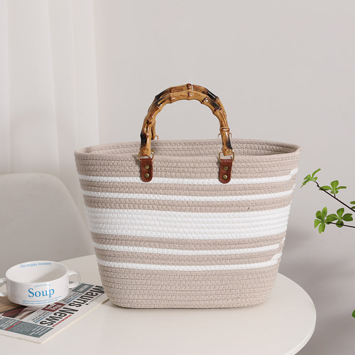 Modern straw basket with bamboo handle Skanto