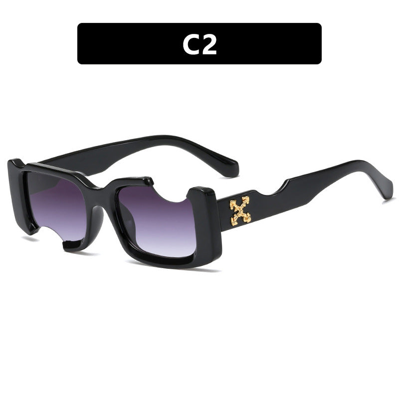 Women's fashionable sunglasses with a striking design and robust plastic frame Skanto