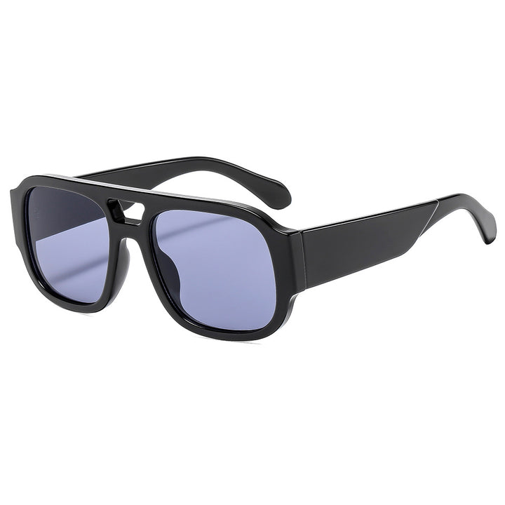 Dame Sporty solbriller i moderne design med praktisk UV-beskyttelse Skanto