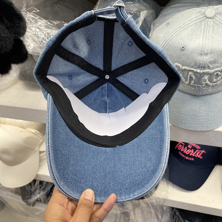 Unisex Slittet Denim Caps med NYC Broderi Skanto