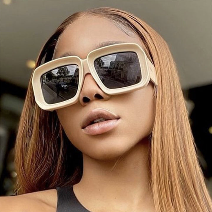 Women's fashion sunglasses with square design and stylish pattern Skanto