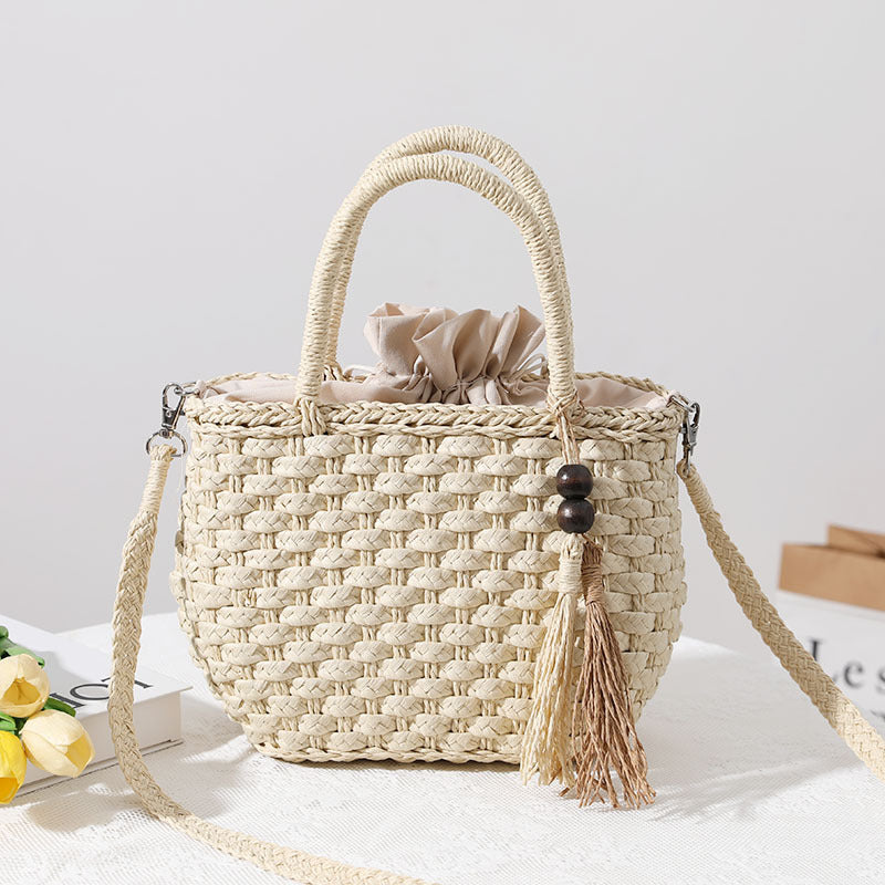 Handmade macrame tote bag with decorative string Skanto