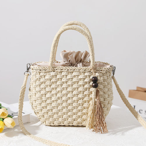 Handmade macrame tote bag with decorative string Skanto